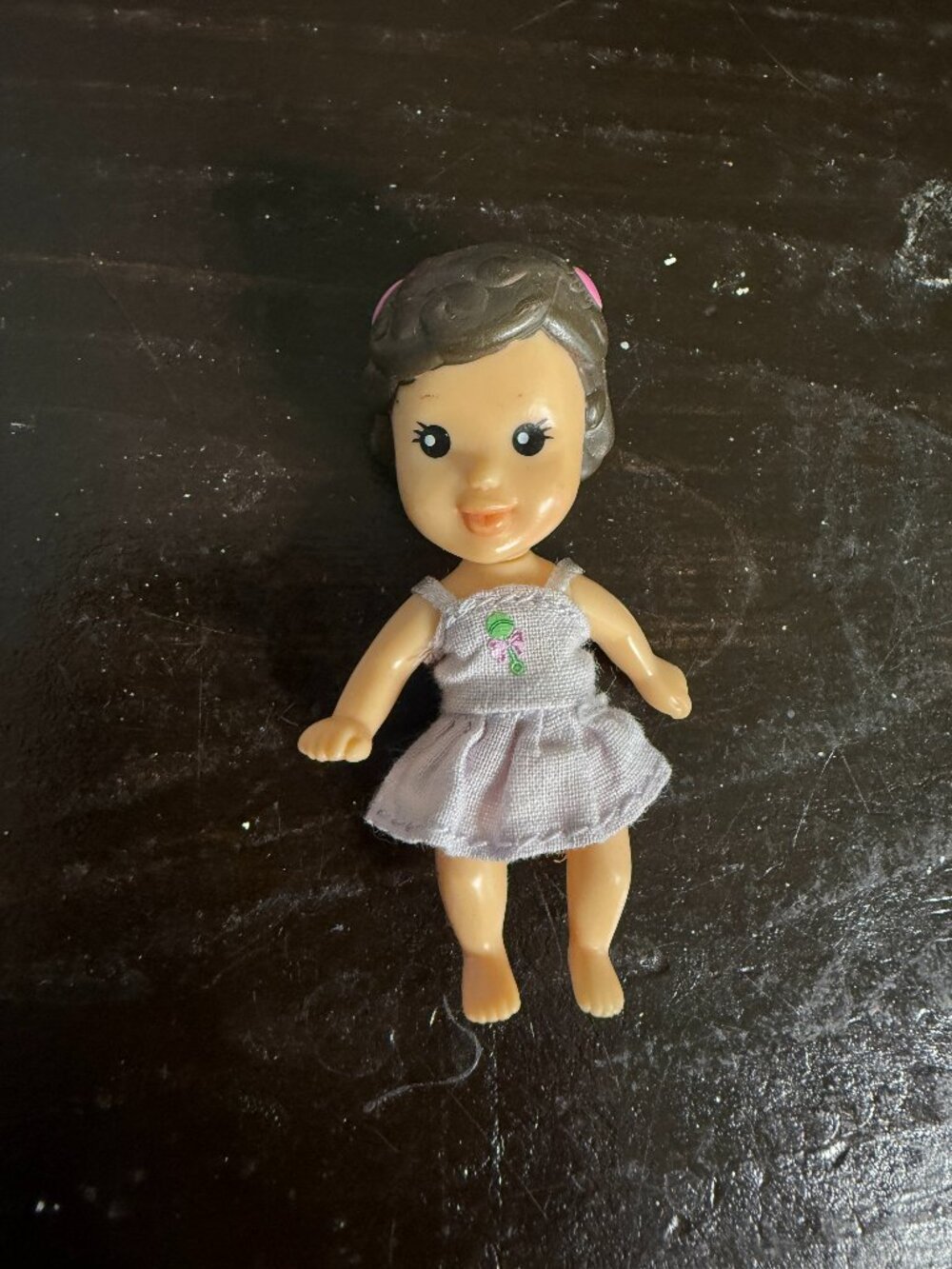 2004 MGA Entertainment 5sies Quint Doll Baby Brown Hair Baby Purple Dress Pink